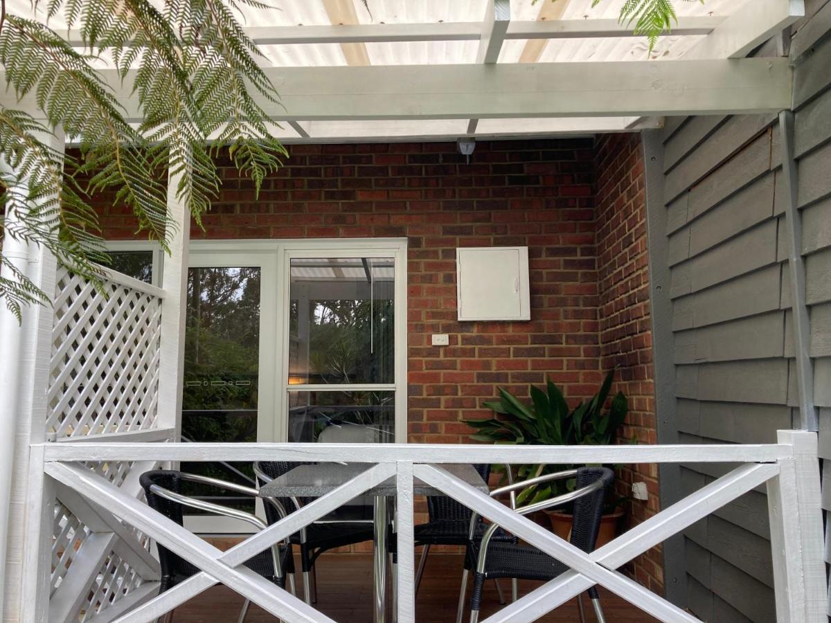 Edge Of The Forest Motel Margaret River Exterior photo