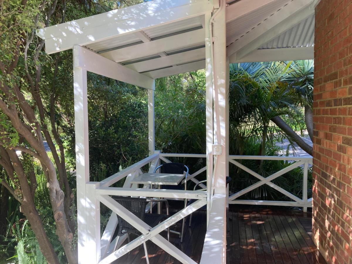 Edge Of The Forest Motel Margaret River Exterior photo